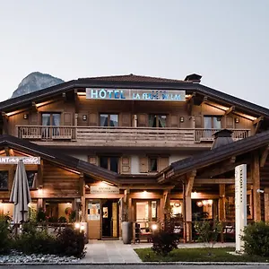 4* Hotel La Ferme Du