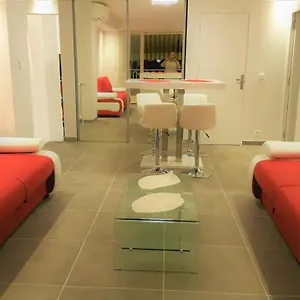 Appartement Sas Meredith Location Centre-ville Cannes